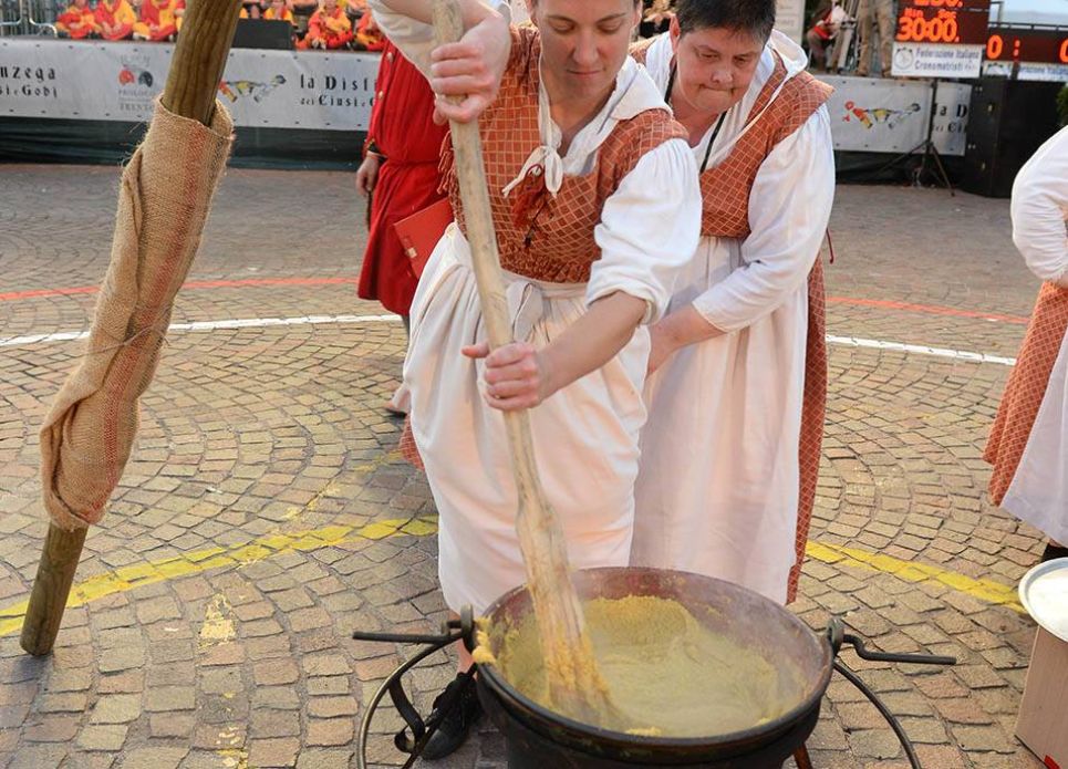Strozzere mascherada Ciusi Gobj Trento